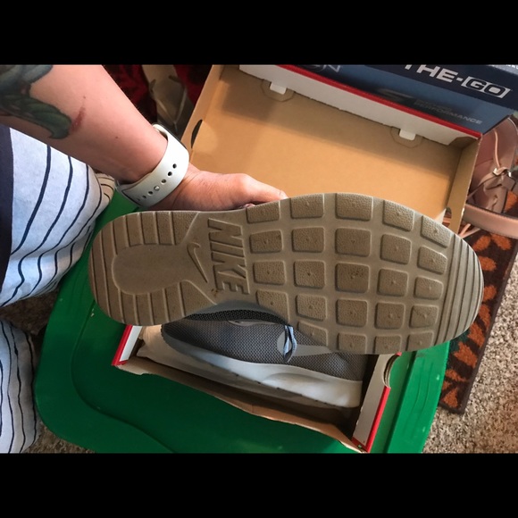 Nike Tanjun SE - Picture 7 of 8